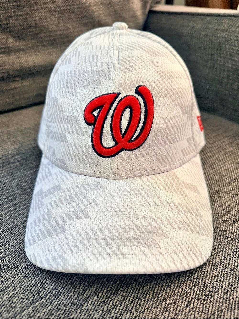 New Era Washington Nationals Graded 39THIRTY Stretch Fit Hat Medium Large Red